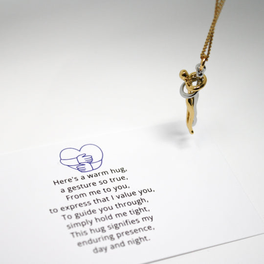 The Gold Hug Necklace - LOVINGEMS